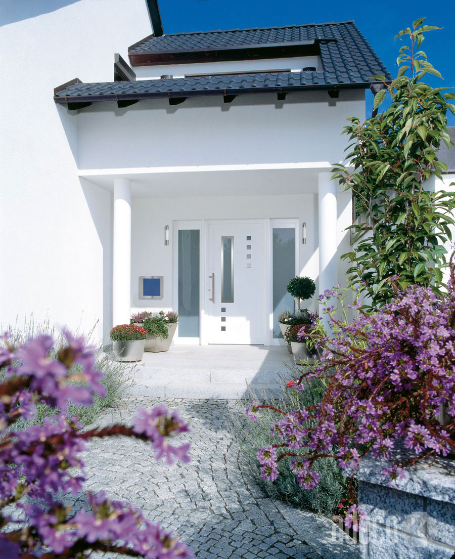 Adeco 100 tueren weisse hausfassaden accenta sued Index Objekt 02 GFK HA622